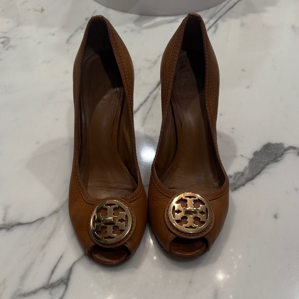 Tory Burch Tan Peep-Toe Heels with Gold Logo